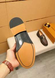 Picture of Louis Vuitton Shoes _SKU2241157SZ38-4413774
